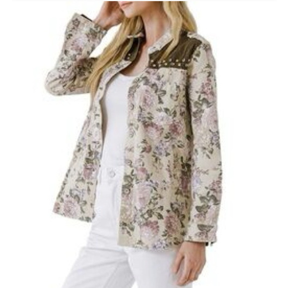 NWOT- English Rose Floral Studded Jacket Size Medium - Picture 2 of 11